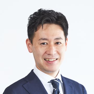 スタッフ紹介 14 hover