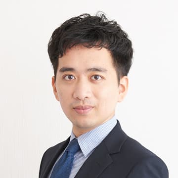 スタッフ紹介 54 hover