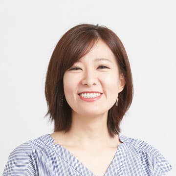 スタッフ紹介 68 hover