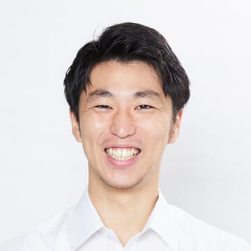 スタッフ紹介 77 hover